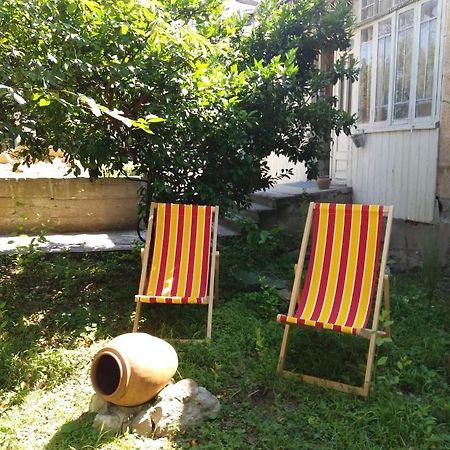 Beruka Guest House Kutaisi Bagian luar foto