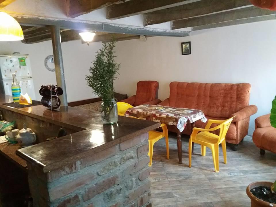 Beruka Guest House Kutaisi Bagian luar foto